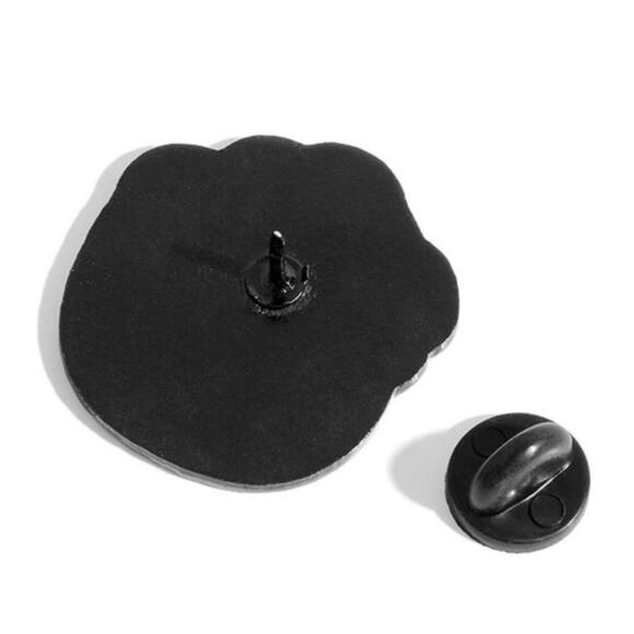 Fred from Scooby Doo Pin Brooch - Picture 2 of 3